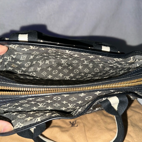 Authentic Pre-Loved Black Monogram Mini Lin Sac Mary Kate, Black - Picture 4 of 5